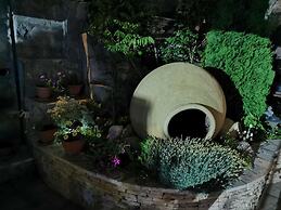 Art Garden Hostel and Tours
