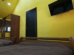 Art Garden Hostel and Tours