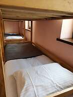 Art Garden Hostel and Tours