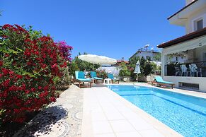 Villa Ruya-privatepool-seaview-gamesroom