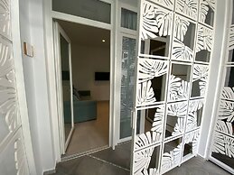 Alzocaire Boutique