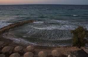 Golden Coast Resort