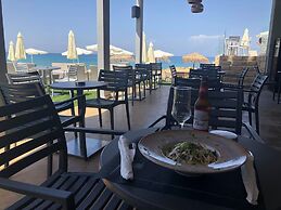 Golden Coast Resort