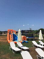 Golden Coast Resort