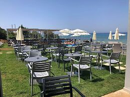 Golden Coast Resort