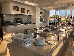 Golden Coast Resort