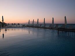 Golden Coast Resort