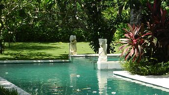 Nusa Indah Villa