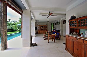 Nusa Indah Villa