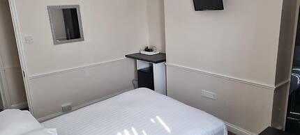 Comfort Rooms