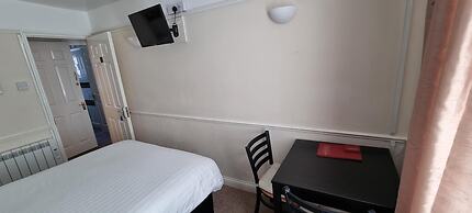 Comfort Rooms