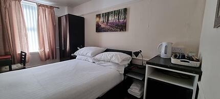 Comfort Rooms