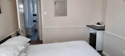 Comfort Rooms