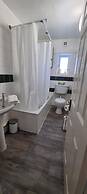 Comfort Rooms