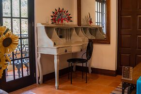 Casa de Adobe Gallery & Luxury Boutique