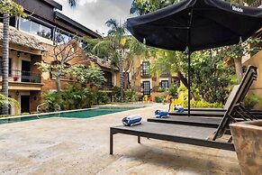 Casa de Adobe Gallery & Luxury Boutique