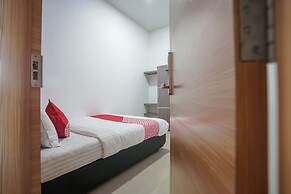 OYO 945 Mega Kost 2