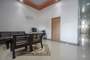 OYO 945 Mega Kost 2
