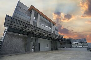 OYO 945 Mega Kost 2