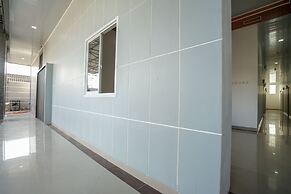 OYO 945 Mega Kost 2