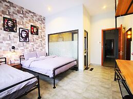 Dalat Che House