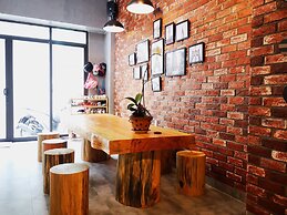 Dalat Che House