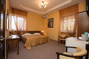 Hotel Saya