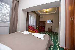 Hotel Saya