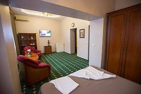 Hotel Saya