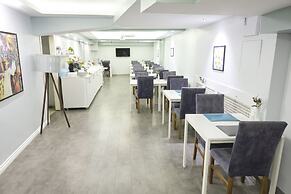 The Breeze Hotel