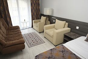 The Breeze Hotel
