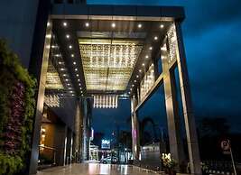 Kpm Tripenta Hotel