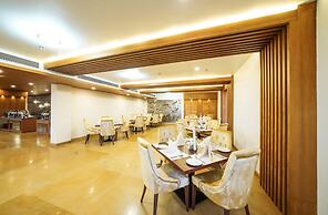 Kpm Tripenta Hotel