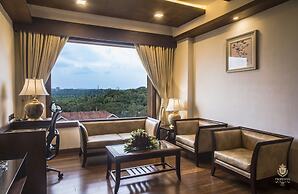 Kpm Tripenta Hotel