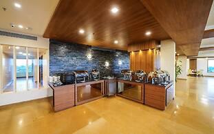 Kpm Tripenta Hotel