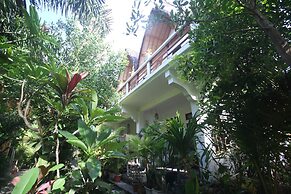 Sayang Mama Inn