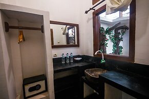 Sayang Mama Inn