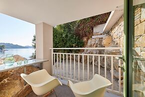 The Water Suites