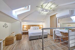 The Water Suites