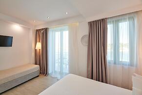 The Water Suites