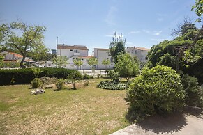 Apartments Near Hangar Beach