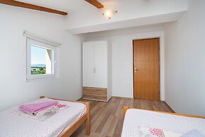 Apartment Ana