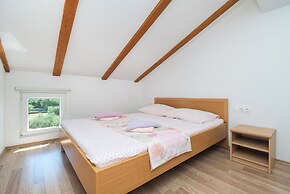Apartment Ana