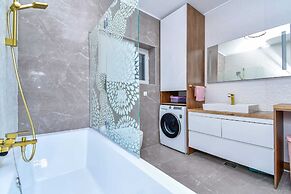 Apartment Ela
