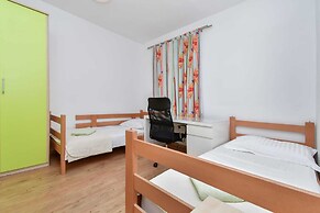 Apartment Ela