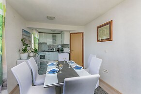 Apartments Ana