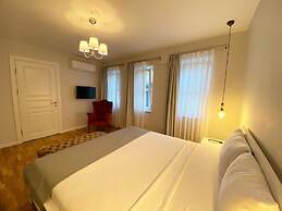 Mon Petit Hotel
