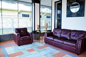 Leisure Inn