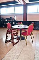 Leisure Inn