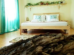 Green Element Guesthouse